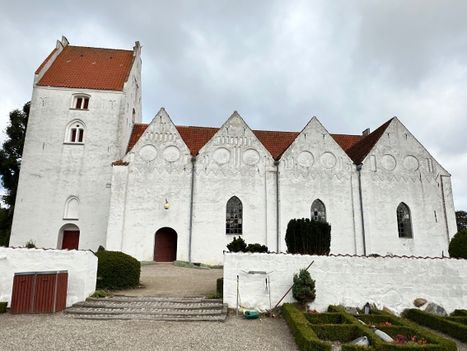 Mern Kirke
